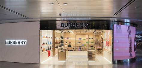 burberry qatar airport|Qatar Duty Free launches Burberry Boutique with luxury design .